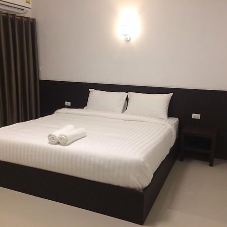 Aparthotel Ud House Udon Thani Esterno foto