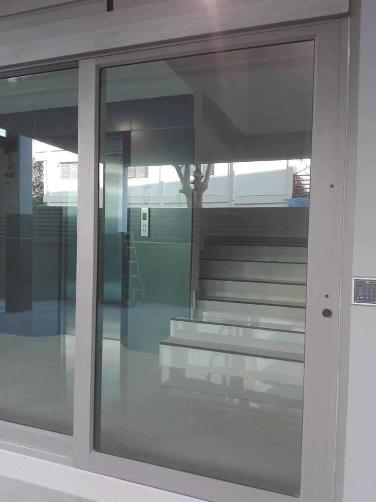 Aparthotel Ud House Udon Thani Esterno foto