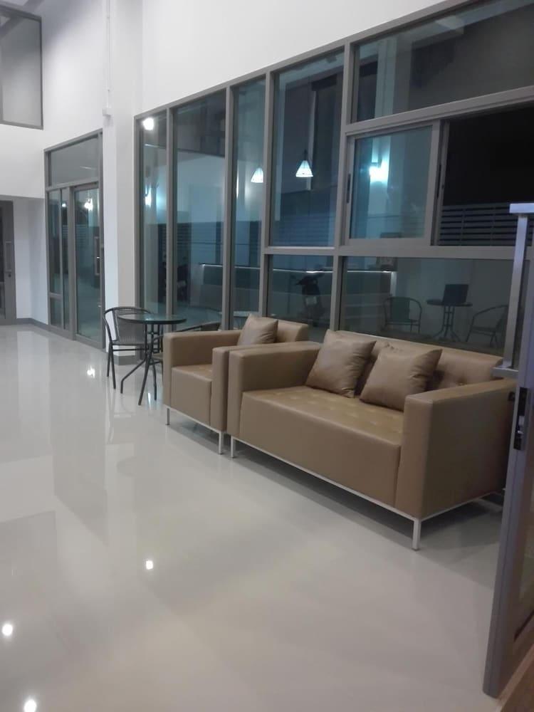 Aparthotel Ud House Udon Thani Esterno foto